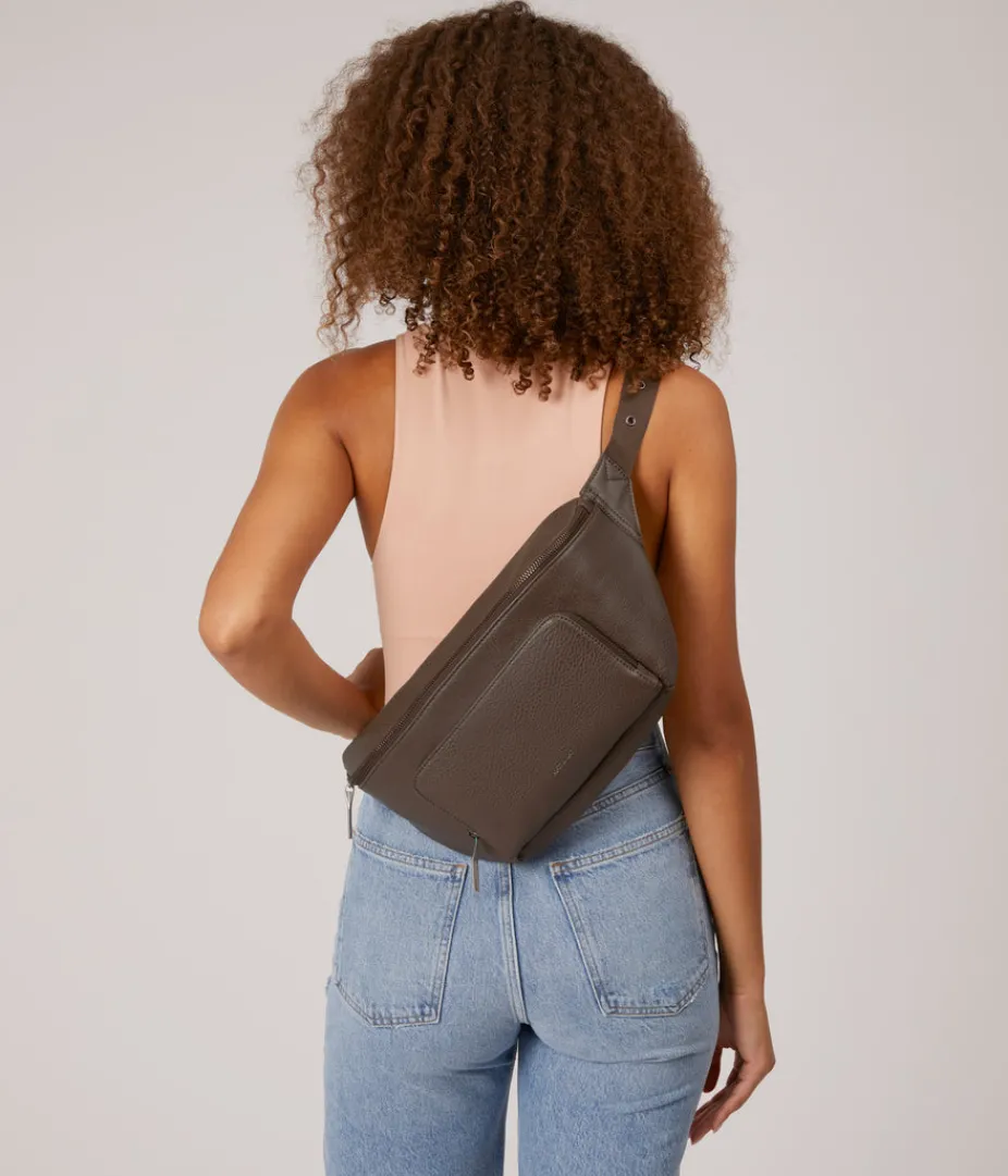 mattnat_mens_dwell_olek_vegan_belt_bag__dwell_6.webp Belt Bags | Belt Bags | Matt & Nat Mattnat Men's Dwell OLEK Vegan Belt Bag - Dwell