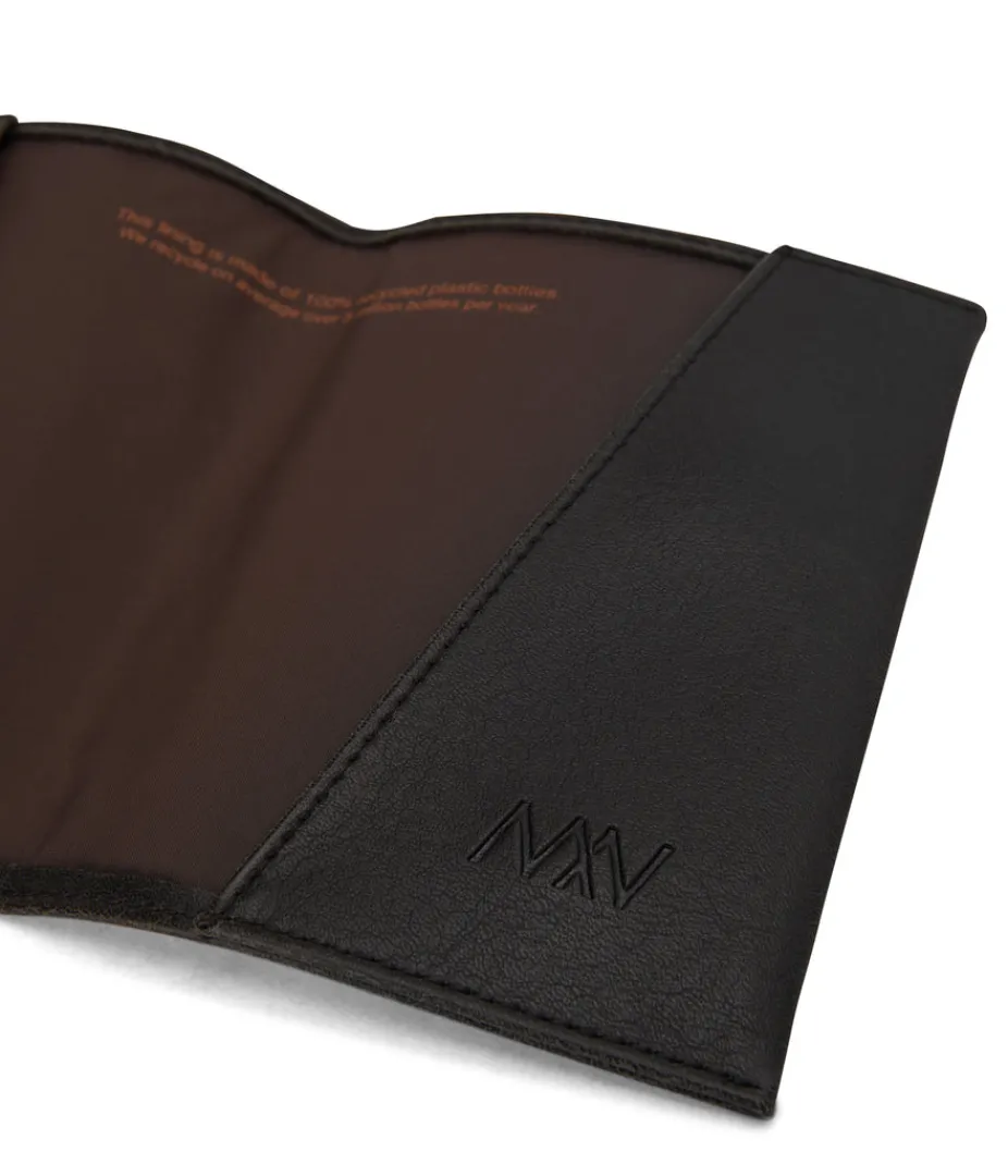 Travel | Matt & Nat Mattnat VOYAGE Vegan Passport Holder - Vintage